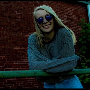 Meet your Posher, Dani